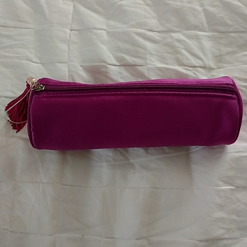 Cosmetic bag